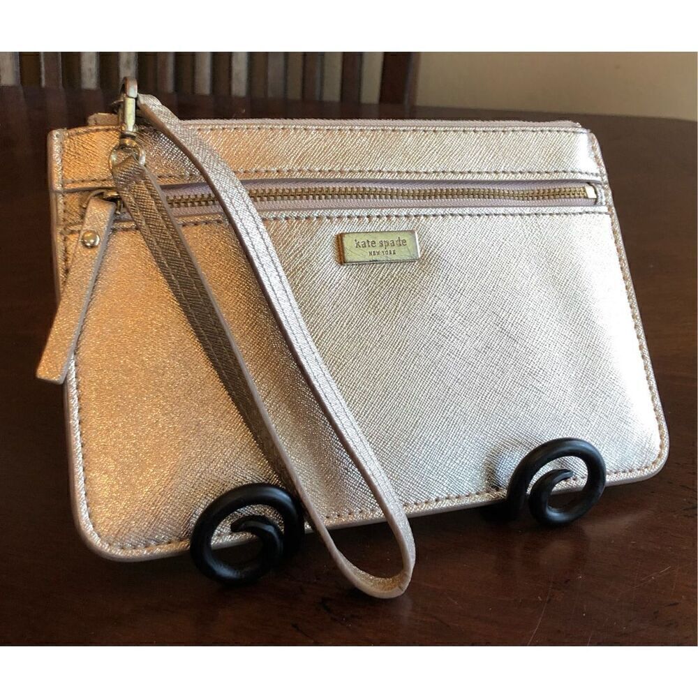 KATE SPADE ♠️ - 🎉HP🎉 EUC Rose Gold Metallic Leather Laurel Way Tinie Wristlet - Picture 2 of 16